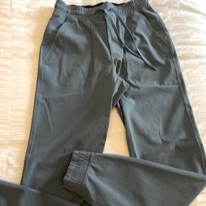 New without tags Men Lululemon Joggers XS